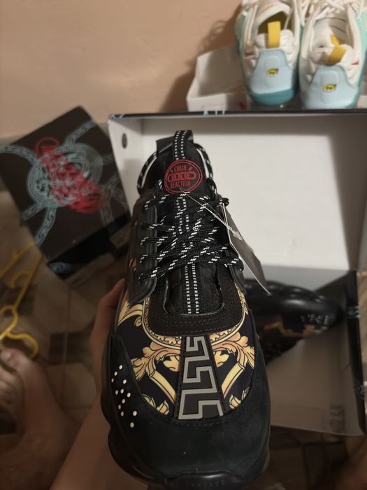 Versace Chain reaction