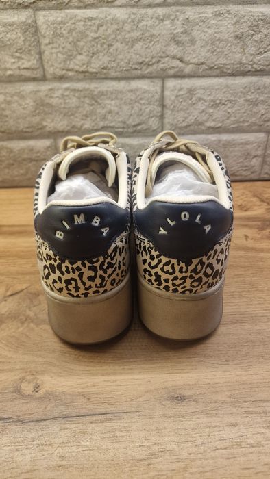 Кроссовки новые Bimba Y Lola