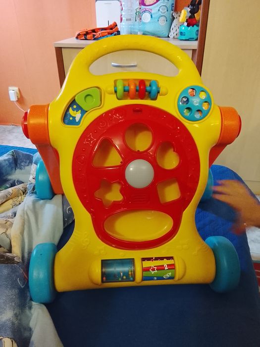 Продавам децка проходилка здрава