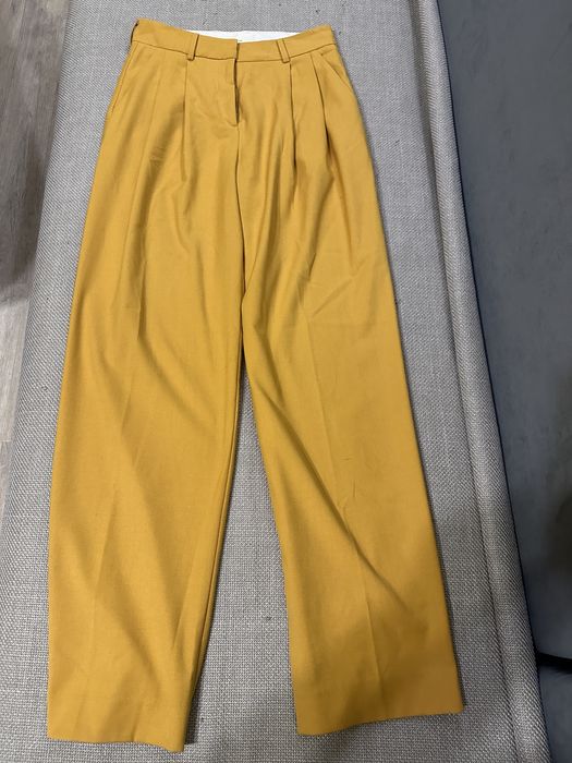 Ushatava mustard suit