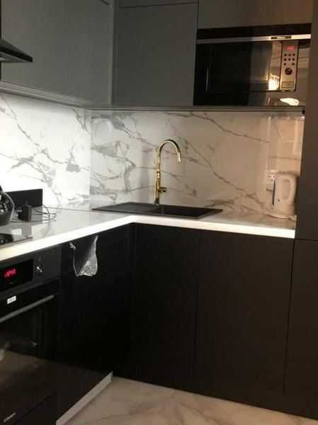 Двустаен апартамент в ж.к. Лагера