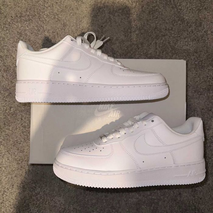 Adidasi Nike Air Force 1 Triple White Unisex - STOC LIMITAT