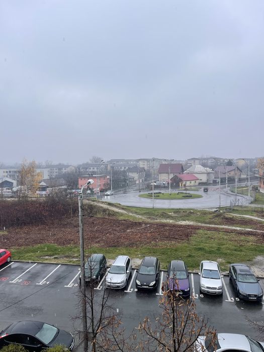 De vanzare- Apartament 3 camere, etaj 3, zona Ariesului