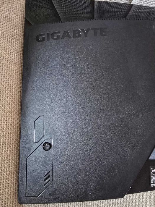 Монитор 34" GIGABYTE, 3440x1440, VA, 144 Hz