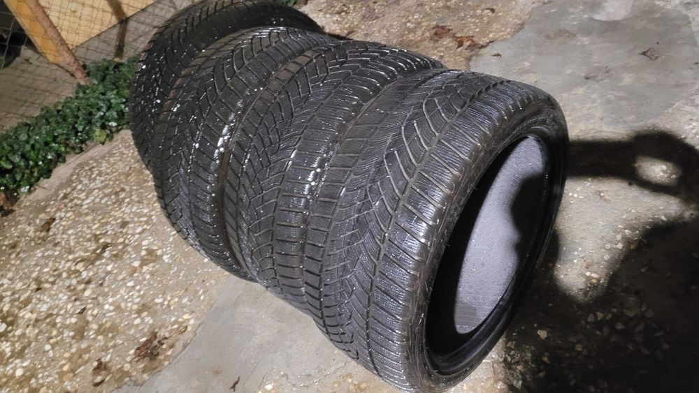 4 br. Зимни гуми Goodyear Ultra Grip -  255 х 40 х 19 – 100 V