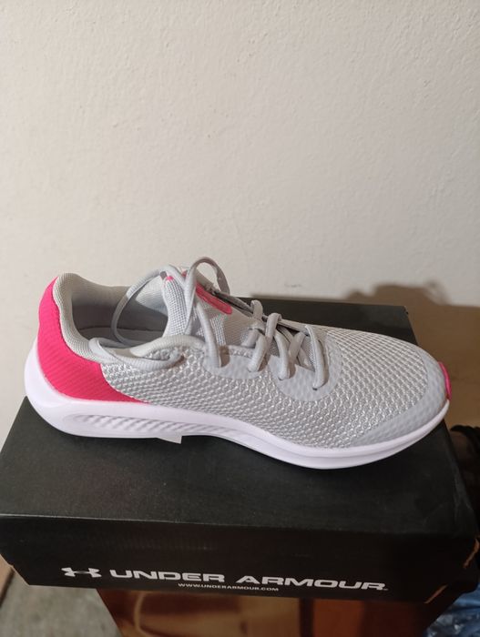 Дамски маратонки Under Armour
