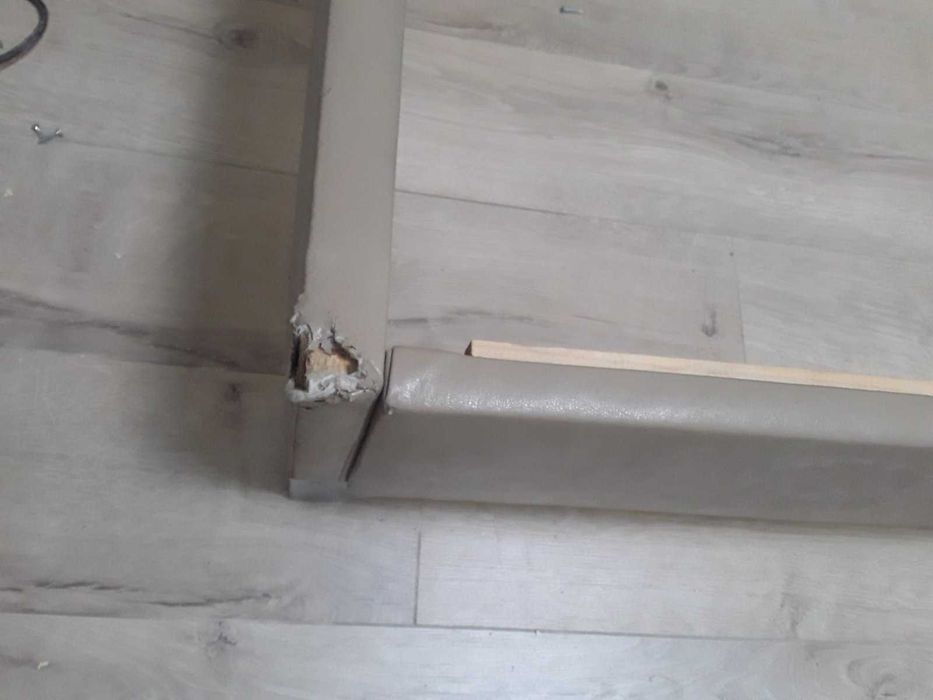 Кожена спалня 140/200 см.и матрак двулицев