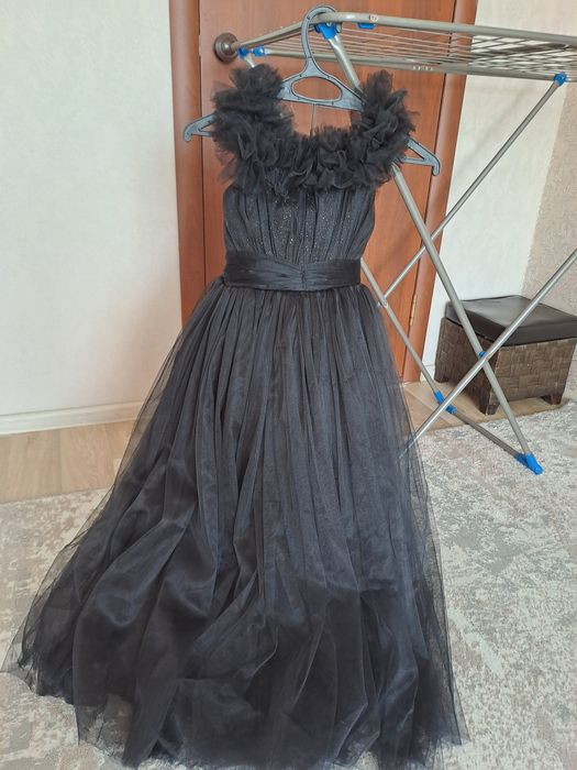 Вещи на девочку в очень хорошем состоянии