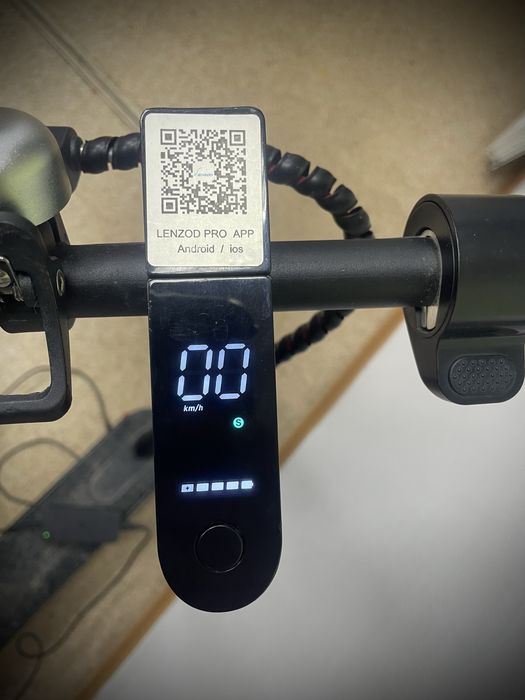 Самокат в нерабочем состоянии