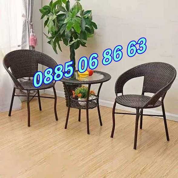 Градински ратанов комплект маса с два стола