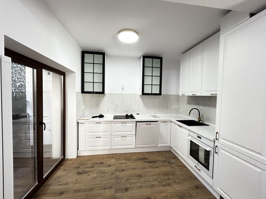 Vila de inchiriat  6 camere Ion  Mihalache Aviatorilor Arcul de Triumf