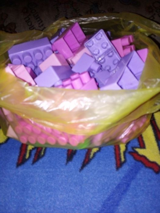 Продам детский конструктор