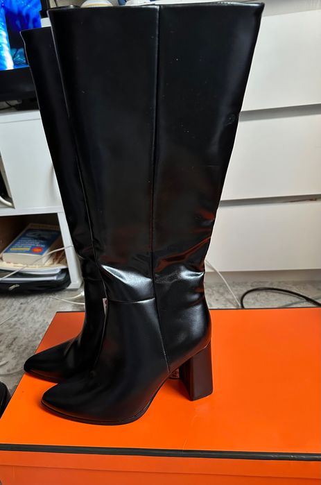 Новые сапоги Stradivarius