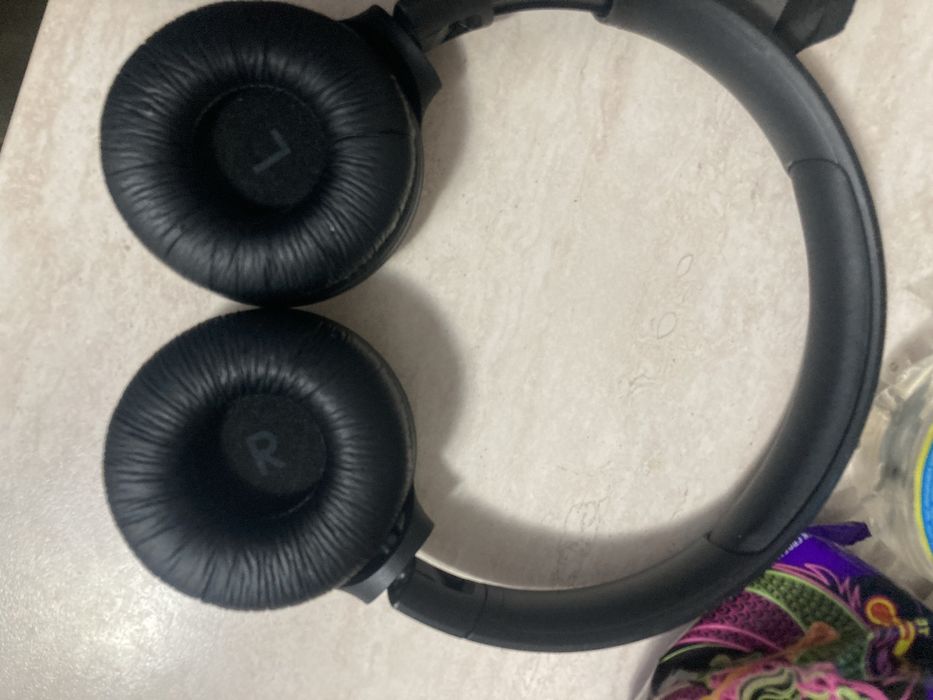 Casti JBL Tune 510 BT cu Bluethooth cu Defect