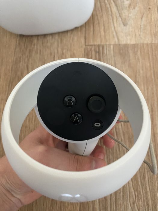 Продам VR Meta Quest 2