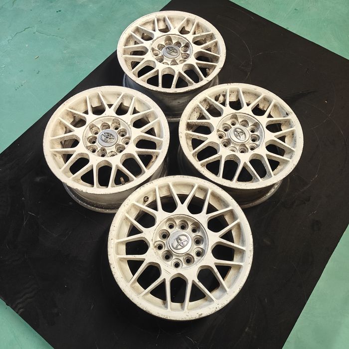 R14 PCD 5*100 / 5*114,3 Комплект легкосплавных дисков