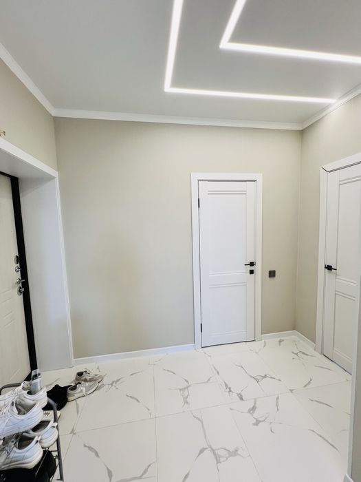 Продам 2 ком кв 76 м2 на караване