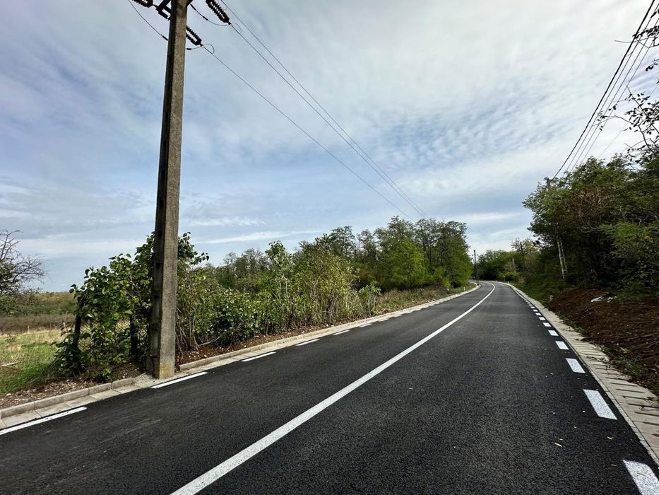 Ofer spre vanzare teren Intravilan în Viile Satu Mare