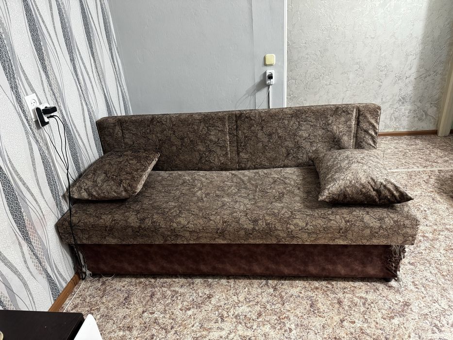 Диванчик б/у самовывоз