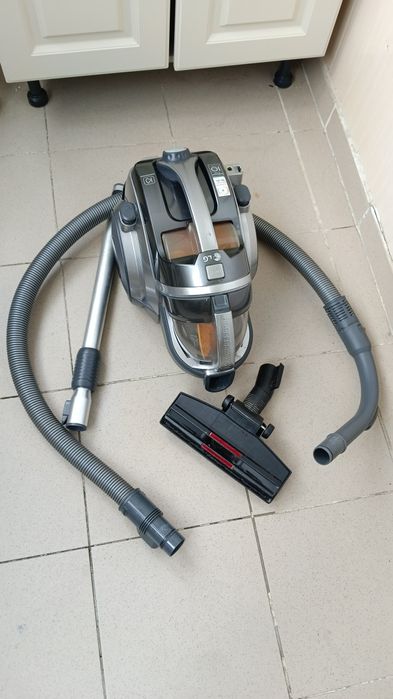 Пылесос LG kompressor
