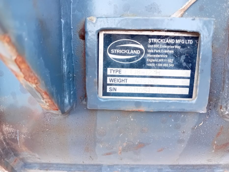 Cupa noua 30 cm miniexcavator 1.6 2 tone