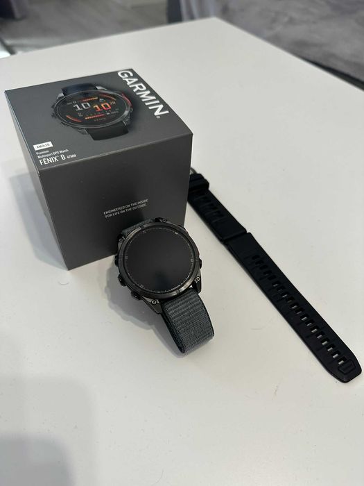 Smartwatch Garmin fenix 8, 47mm + curea Garmin UltraFit 22mm