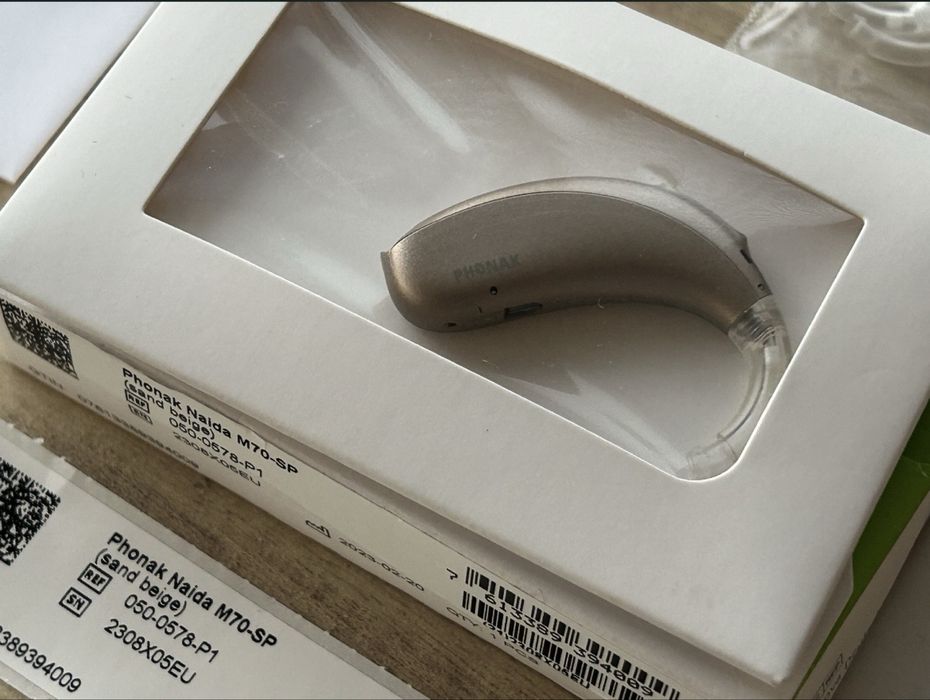 Чисто нов Phonak Naida M70-SP (sand beige)
