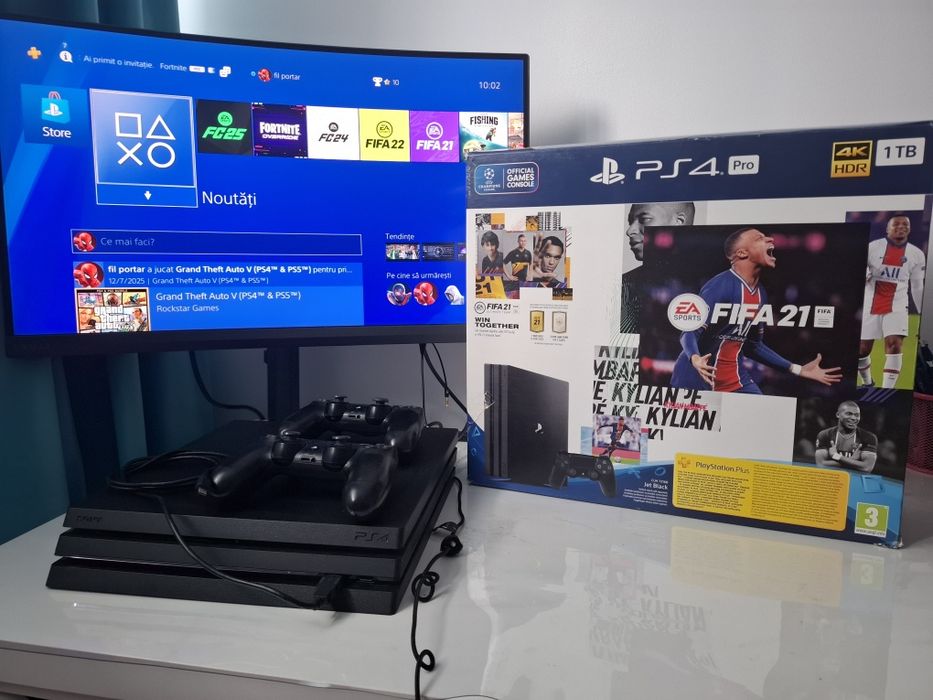 Vand Ps 4Pro ,1 TB cu 8 jocuri(CD)