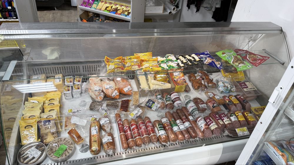 Продам витриный холодильник