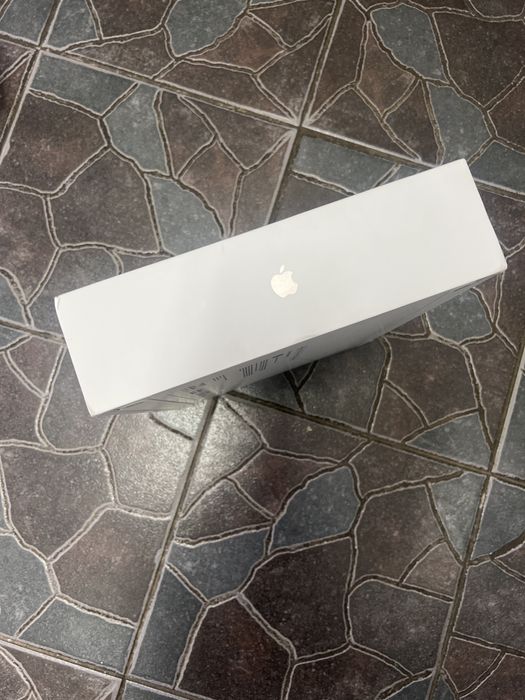 Apple MacBook Air 13 .. 512gb M4 nou sigilat..
