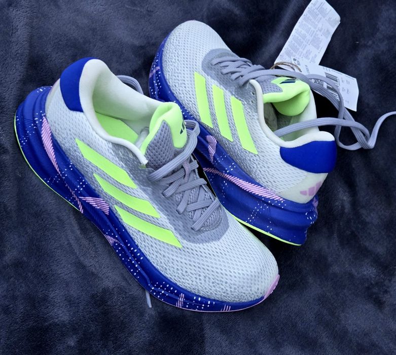 Adidas оригинални дамски сникърси нови 38 2/3