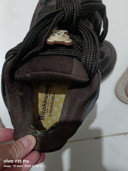 Bershka кросовка б/у жағдайы жақсы 39р