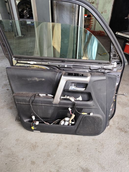 Тойота 4рънер Врата