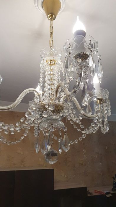 Чешская люстра в хорошем состоянии. Б.У