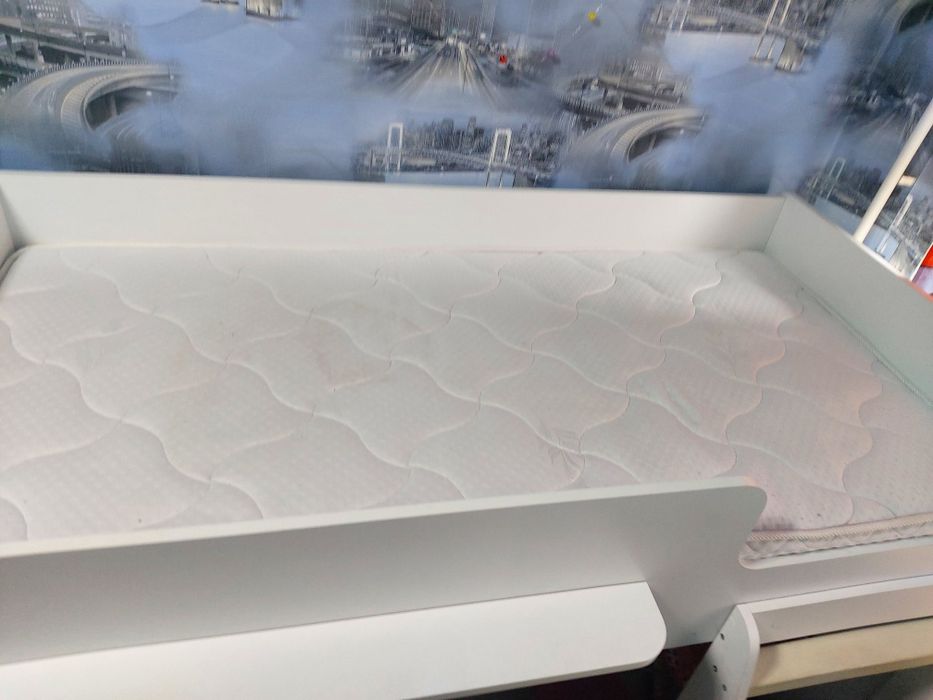 Кровать детская с ортопедическим матрасом