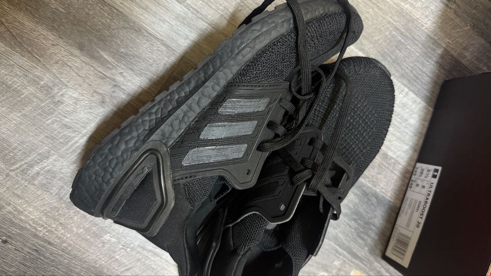 Оригинал кроссовки Adidas Ultraboost