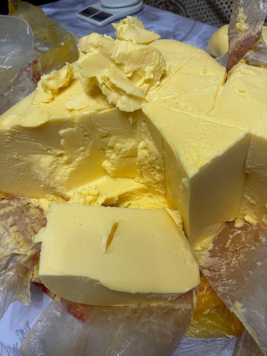 Қолдың сары майы.