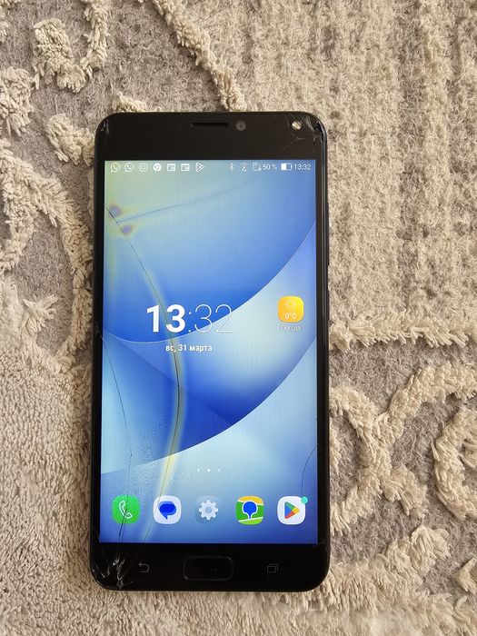 Asus Zenfone 4 max-треснуто стекло