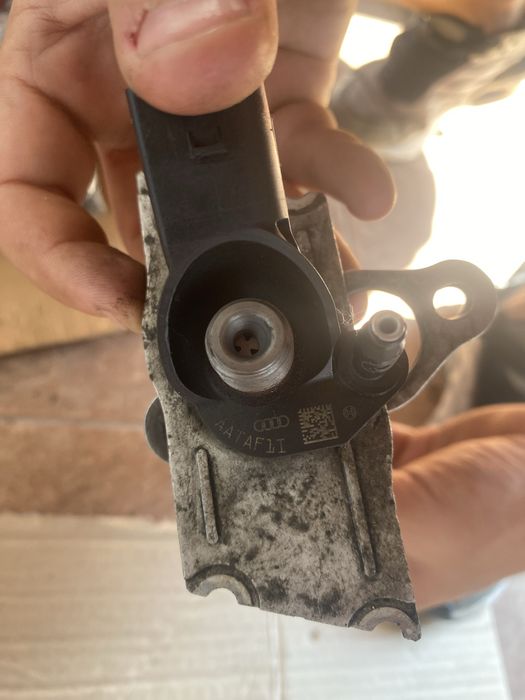 Dezmembrez vw touareg 7l 3.0 2.5 bks bac 224 174 cp