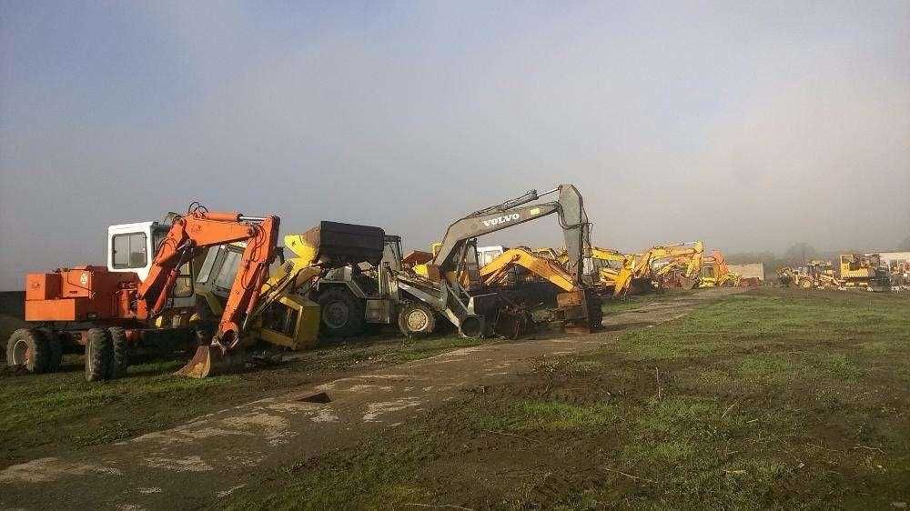 Senile Volvo Fiat Hitachi JCB Caterpillar