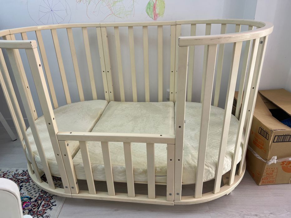 Детская кровать манеж