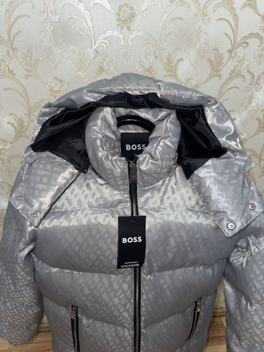 Geaca boss S M L XL XXL