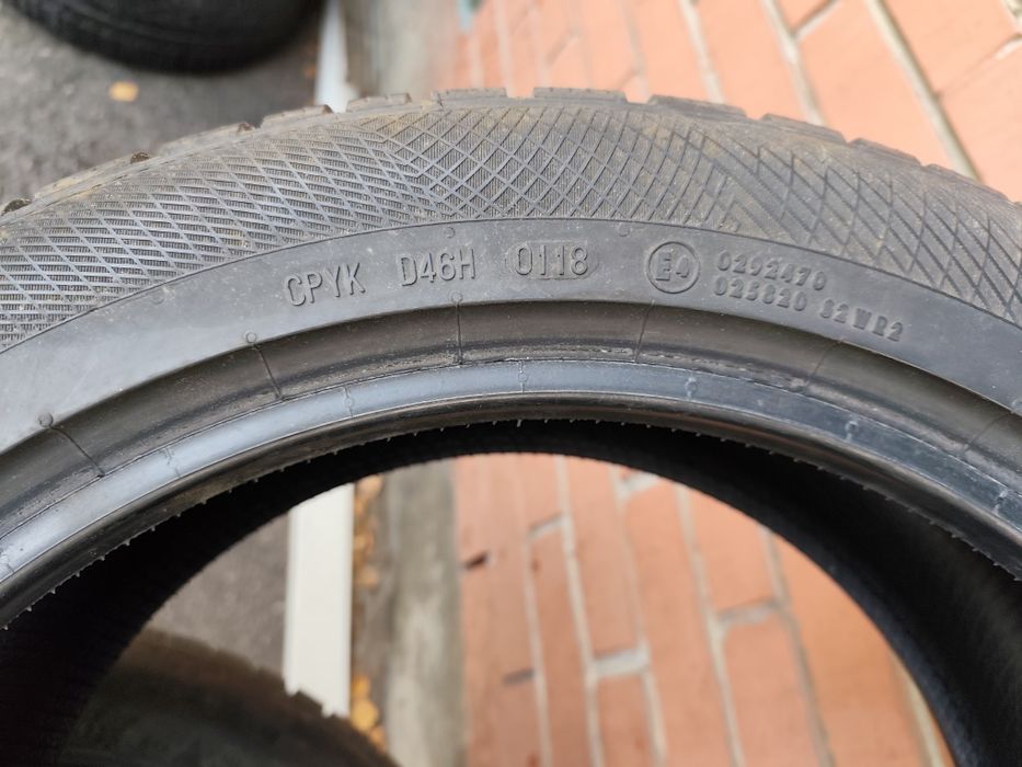 Продавам 4 зимни гуми 215/50/18 Continental