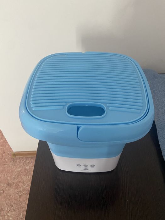 Ручная маленькая стиралка