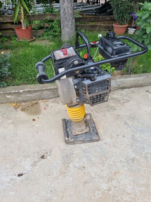 Mai compactor Bomag BT 60 4