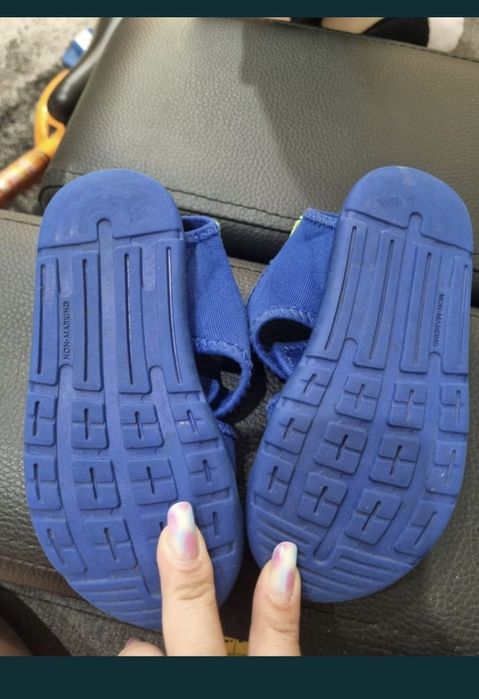 Sandale New. Balance