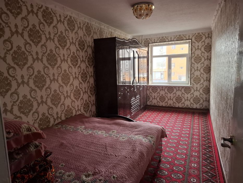 Квартира сотилоди хамма жихози бн