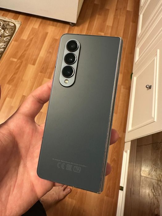 Samsung galaxy z fold 4 12/256