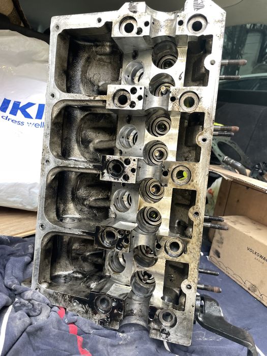 Глава от Audi A4 B7 2.0 TDI BPW 140кс V420