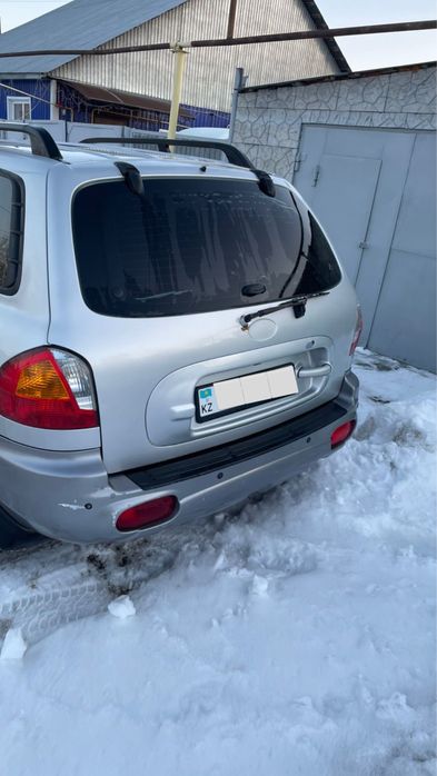 Продам машину Hyundai Santa Fe